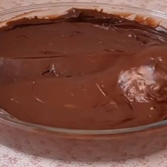Recheio de Chocolate Cremoso Para Sobremesas