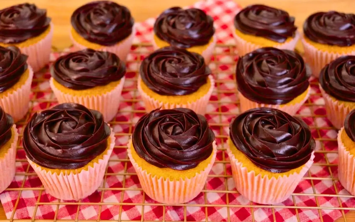 Cupcake de Cenoura com Brigadeiro