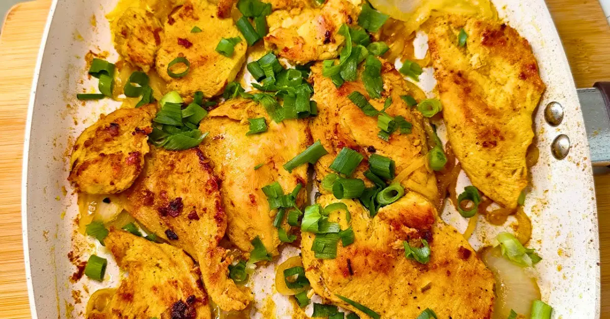 Peito de Frango Acebolado Suculento e Temperado